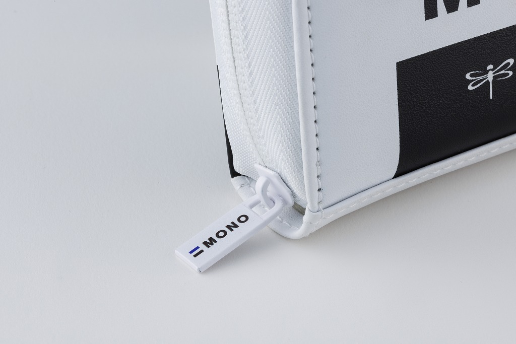 モノ消しゴム」柄じゃばらカードケースが付録のムック本 TJMOOK『MONO